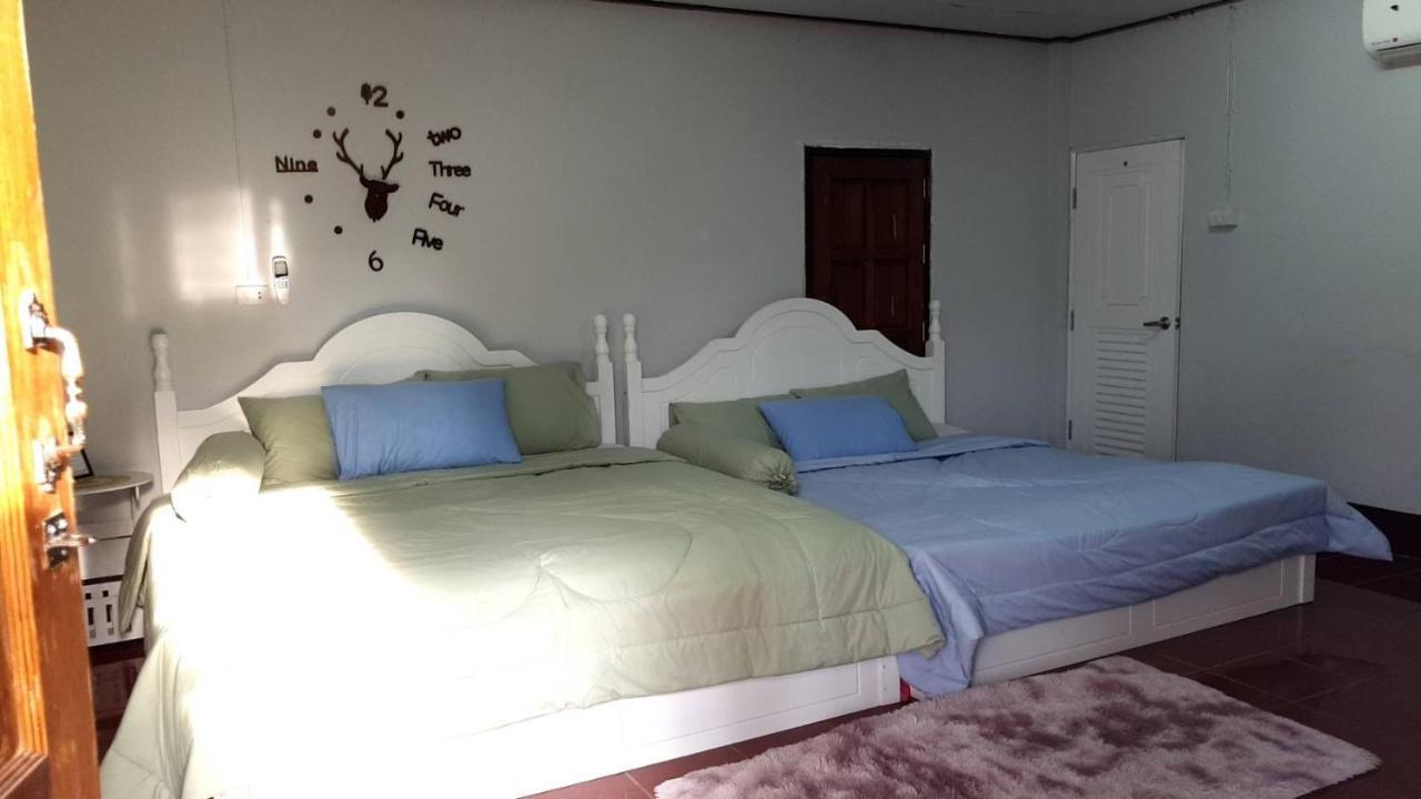 Hotel Reindeer House Wat Chedi 4 People Sichon Exteriér fotografie