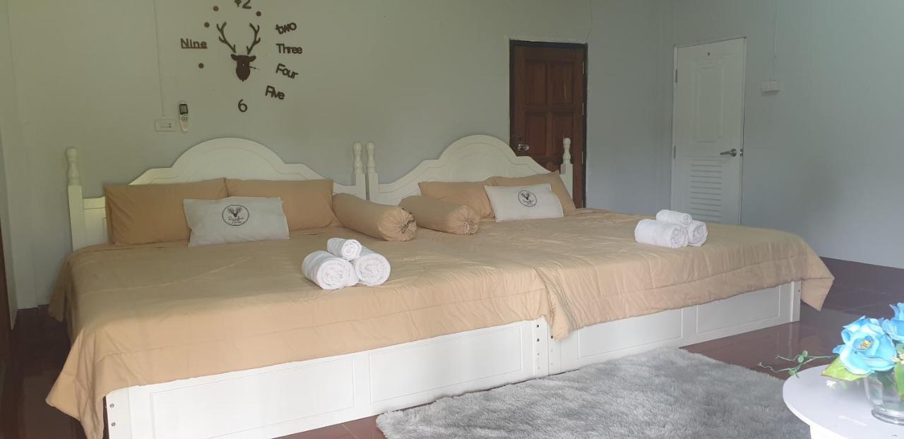 Hotel Reindeer House Wat Chedi 4 People Sichon Exteriér fotografie